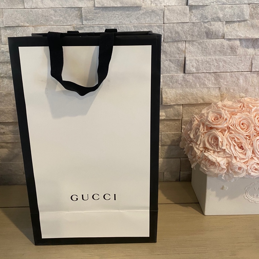 Gucci shopping bag